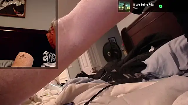 Snarfle82 Live XXX Chat