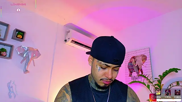 แชท XXX สดของ JordanSmiith_
