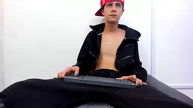 Chatroom XXX en direct de MikeHunteer