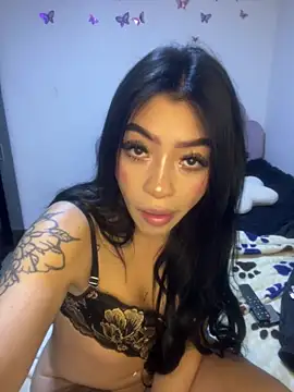 DAKOTA_SAKURA Chat XXX in diretta