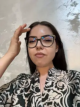 KaylaLewyss' Live XXX Chat