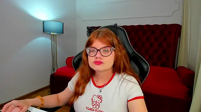 ChloeHalses Live XXX-Chat
