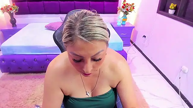 LahiaFezz_'s Webcam Show