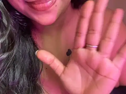 Its_cherry_magic's Live XXX Chat