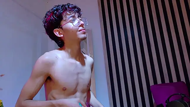 Twink_Sebas7 라이브 XXX 채팅