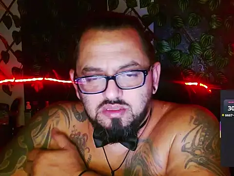 mr_wolf46 élő XXX-chatje
