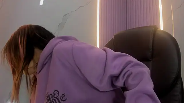 Lya_Ross19のライブXXXチャット