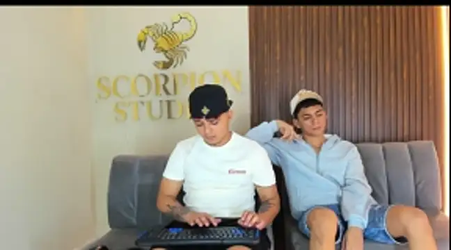 Charlie_Scorpion 网络视讯表演