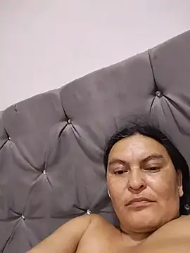 Horny-Mommy-Dirty's Live XXX Chat