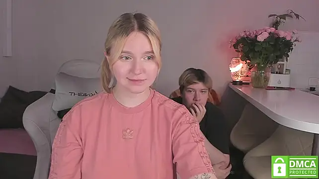 RomPomPony Pertunjukan Webcam