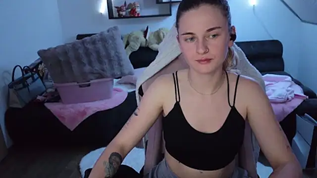 Melly4You's Live XXX Chat