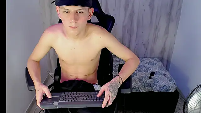 Hot_athletes_ Live XXX Chat