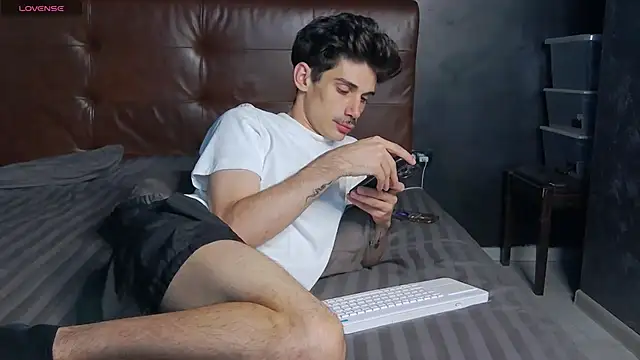 Chatroom XXX en direct de DanielCrush1