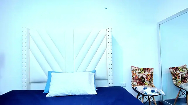 Paulynavera Chat XXX in diretta