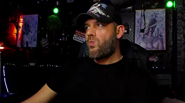 LexHardy: απ ευθείας συνομιλία ΧΧΧ