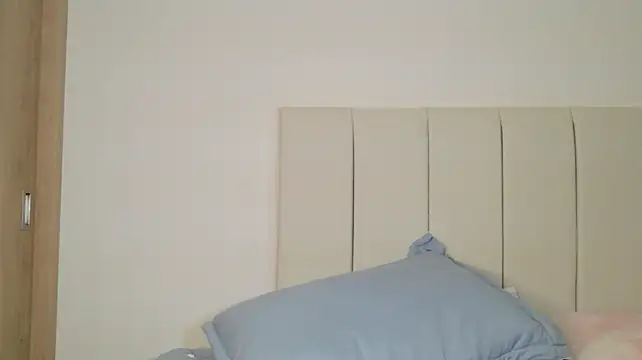 little_caro 现场XXX聊天