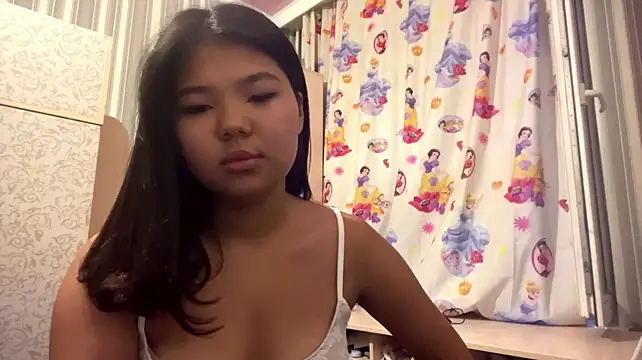 JohannaMickiewicz Chat XXX in diretta