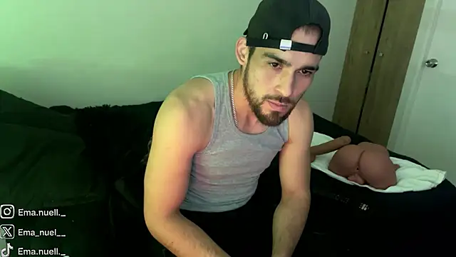 Emanuell__'s Live XXX Chat