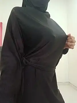 aisha-faraah's Webcam Show