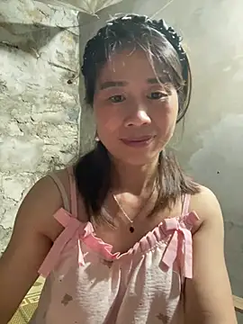 tinacum012's Live XXX Chat