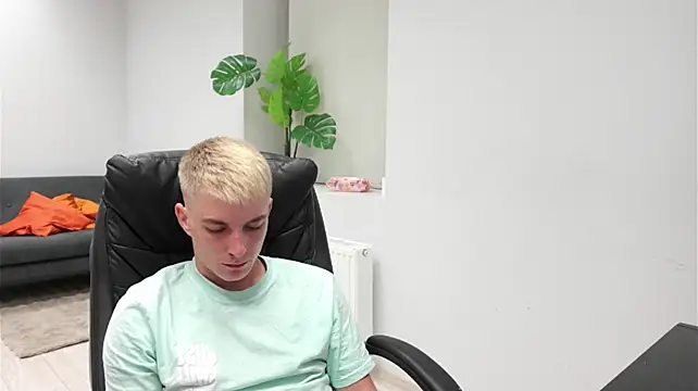 Logan_Falk Live XXX Chat