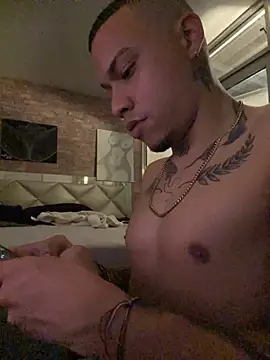 AlphaMasterXxx Show Webcam