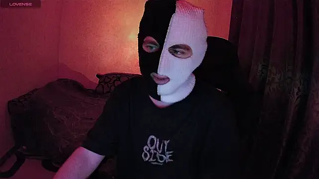 ZXCENSORED-: онлайн-секс-чат