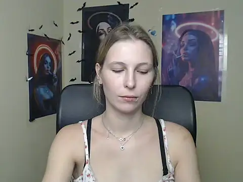 StrangerGi Live XXX-Chat