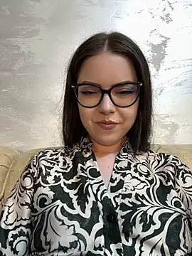 Chat XXX en directo de KaylaLewyss