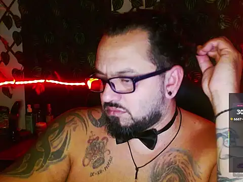 mr_wolf46's Live XXX Chat