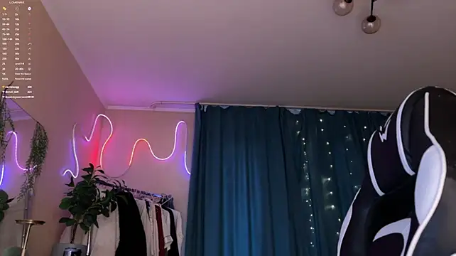 LisaLaas' Live XXX Chat