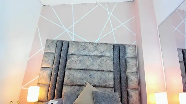Chat +18 de Nahomy-hott ao vivo