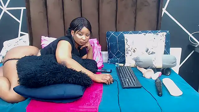 AfricanQueenxx40's Live XXX Chat