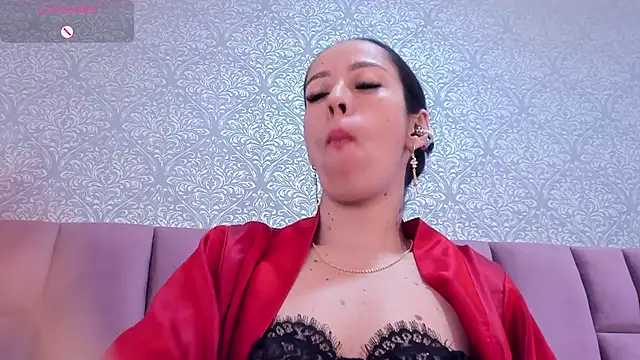 Chatroom XXX en direct de DianaRed_
