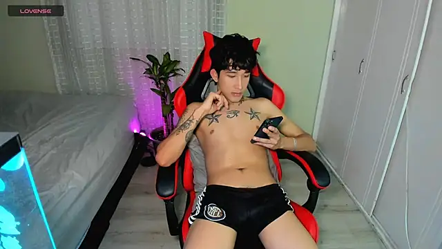 Chat XXX Live tom_Howard