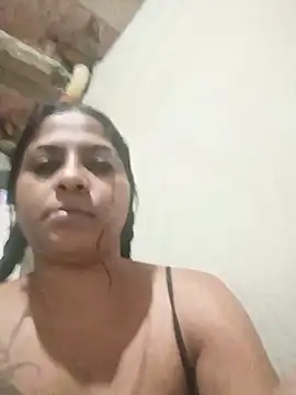Giselabrunette25 Adlı Modelin Canlı XXX Sohbeti