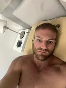 TheKevinboy live XXX chat