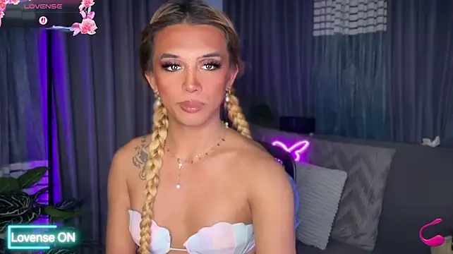 Islamorena143 Live XXX-chat