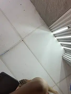 Chat XXX ao vivo de MiaAndrade