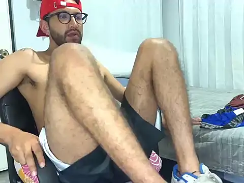 Show de thomass1018 na webcam
