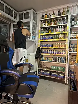Chat +18 de OliverWest04 ao vivo