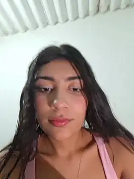 Sweed-virgin-pussy's Live XXX Chat