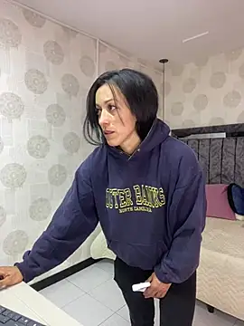 Atammy Adlı Modelin Canlı XXX Sohbeti