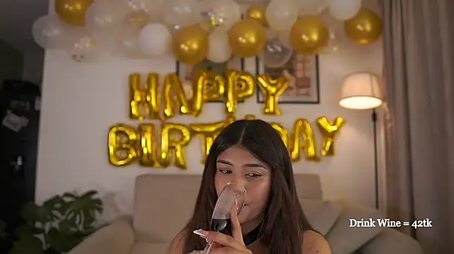 XXX chat uživo modela mmycaliope