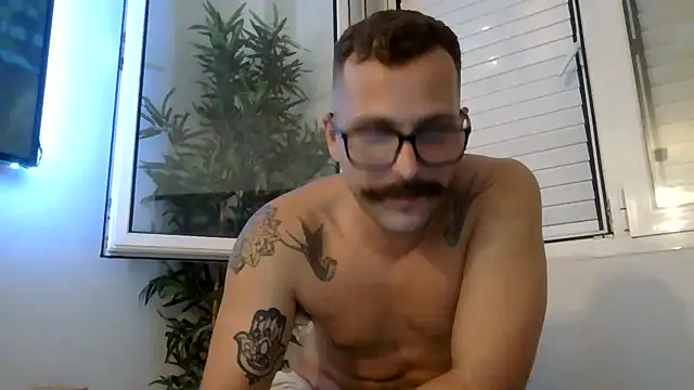 yanick931 Live XXX-chat