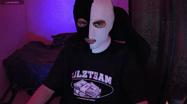 ZXCENSORED- Live XXX-Chat