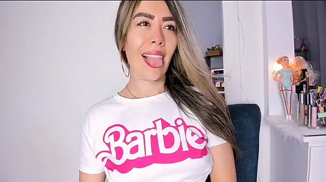 Ariana-Cobos Live XXX Chat