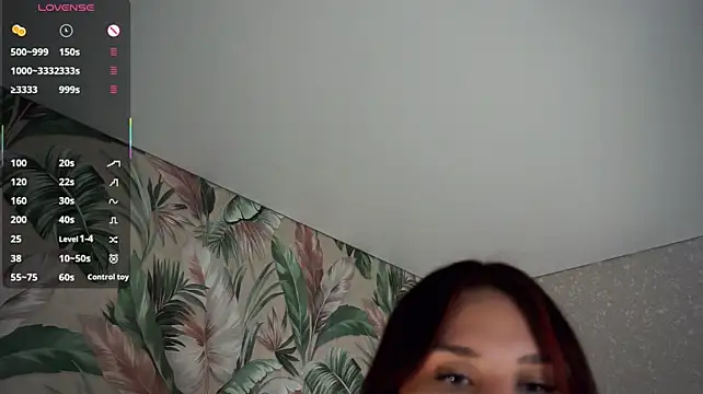SuzieSpankwood's Live XXX Chat