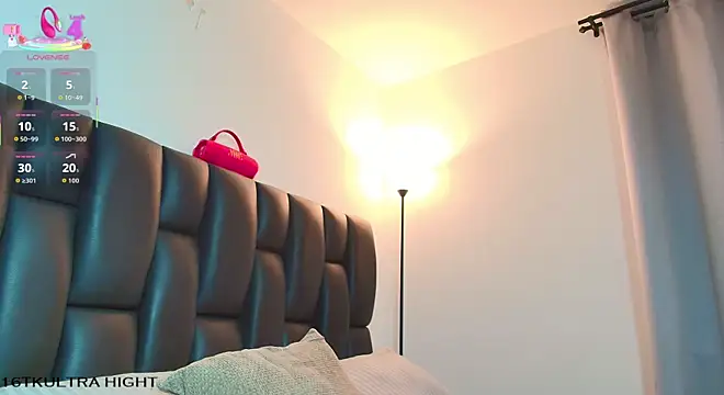 XXX chat uživo modela ThiagoHunk