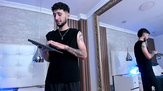 MatteoLaurent Chat XXX live